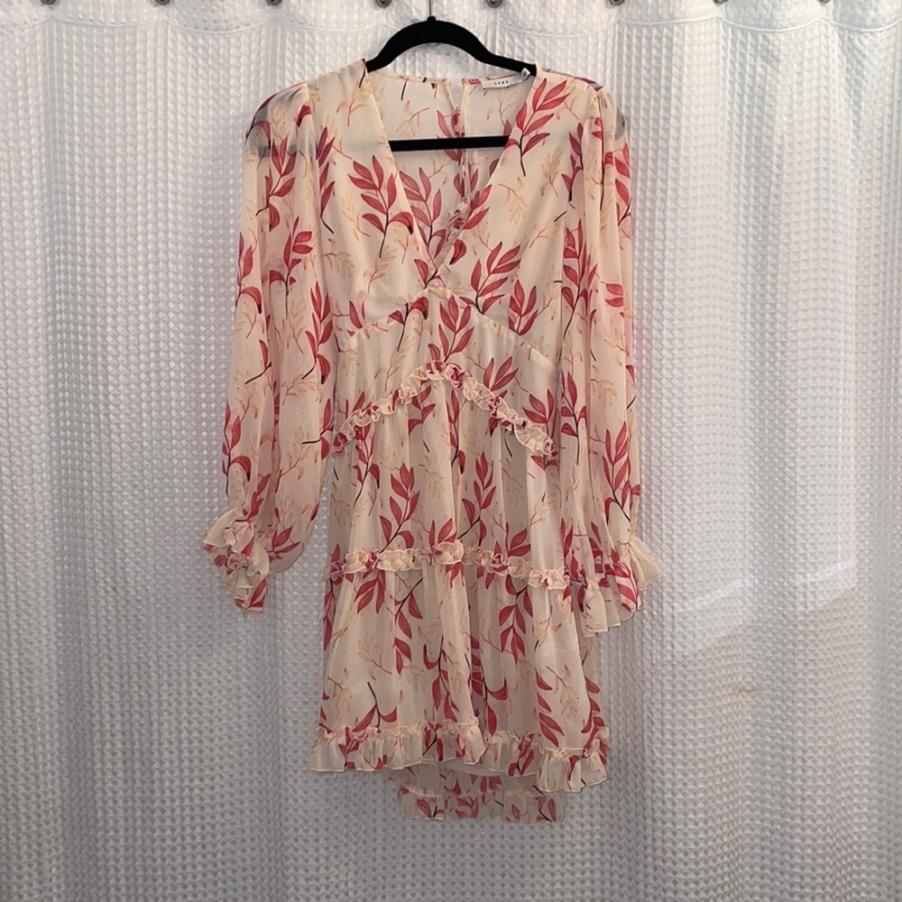 Lush V-neck, open back smock dress